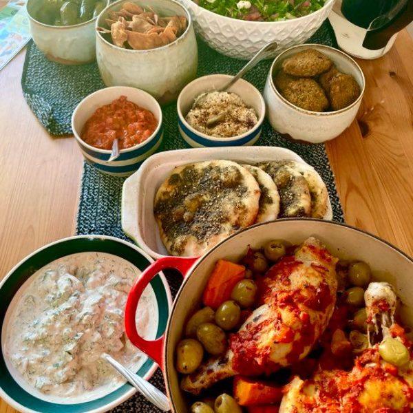 Dinner Among Friends and Spices: 4 delicious Mediterranean recipes to surprise and delight your tastebuds